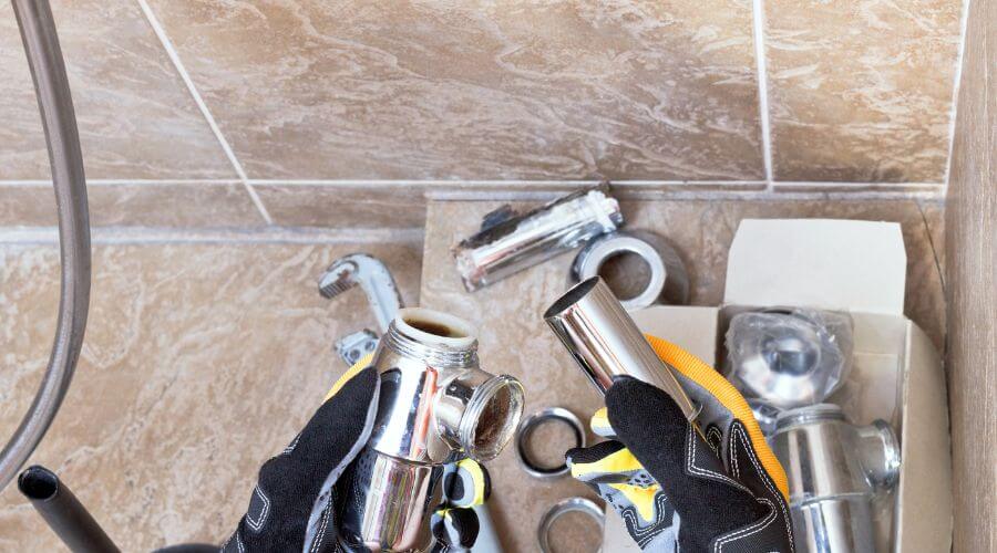 Professional gutter cleaning in Minto, ND